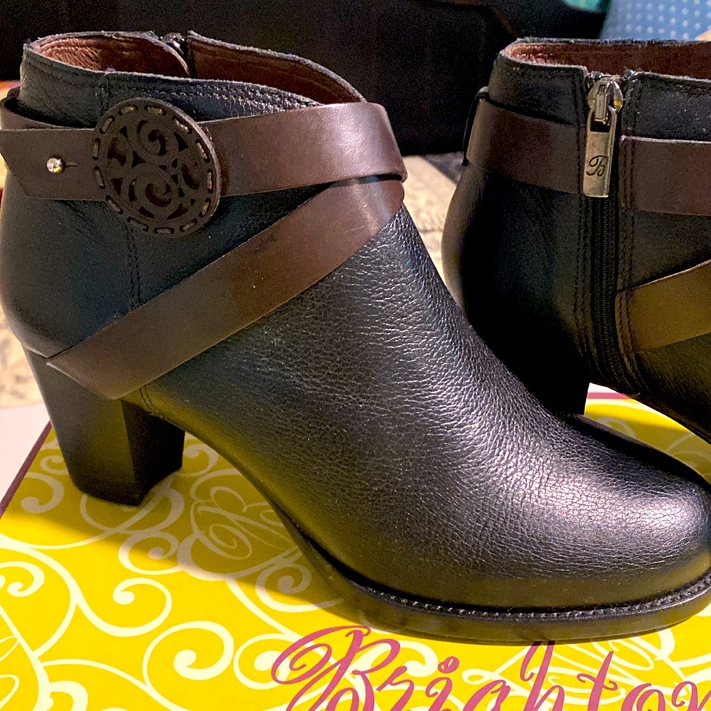 Brighton boots, size 7.5M, never worn